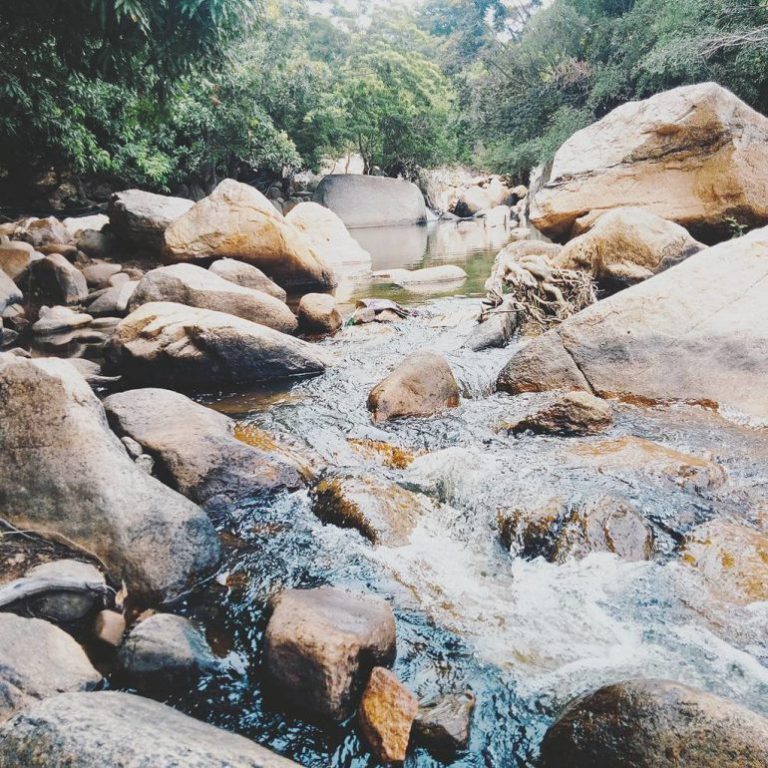 Suối Lồ Ồ Ninh Thuận.jpg