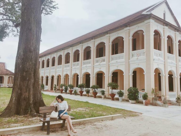 Tiểu chủng viện Lòng Sông - Bình Định