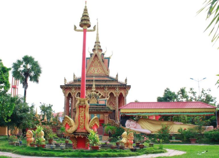 Chùa Khmer Monivongsa Borapham - Cà Mau