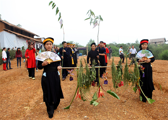 Lễ hội mời Mẹ Trăng - Cao Bằng