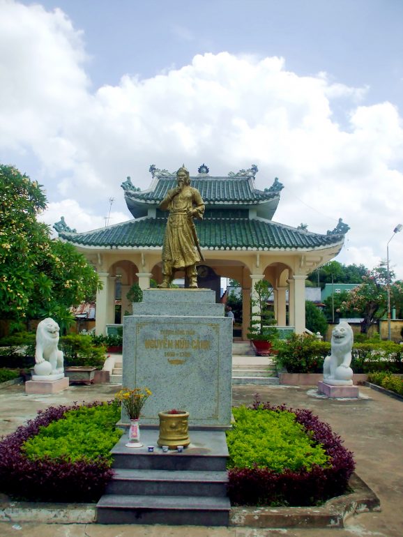 Lăng mộ Lễ Thành Hầu Nguyễn Hữu Cảnh - Quảng Bình