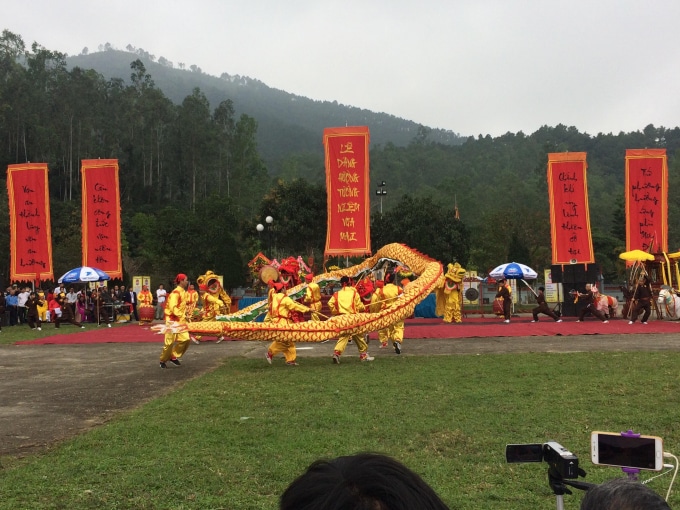 Lễ hội đền Vua Mai - Nghệ An