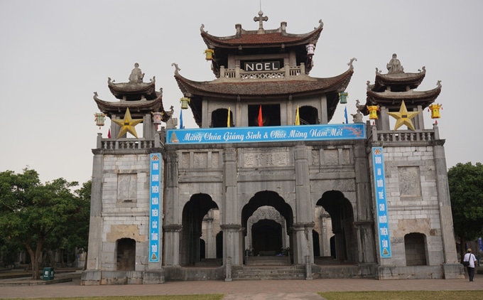 Nhà thờ Phát Diệm - Ninh Bình