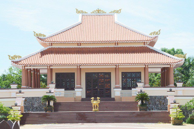 Đền thờ Bác Hồ - Sóc Trăng