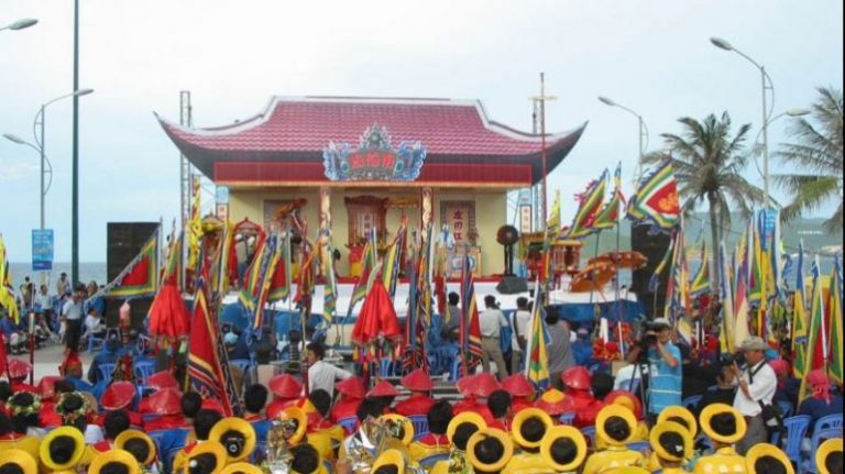 Lễ hội cầu ngư - Huế