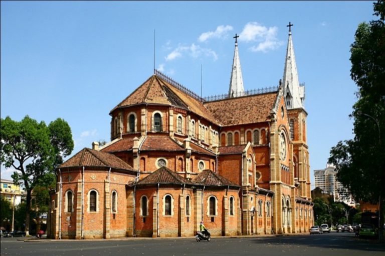 Nhà thờ Đức Bà - Thành Phố Hồ Chí Minh'